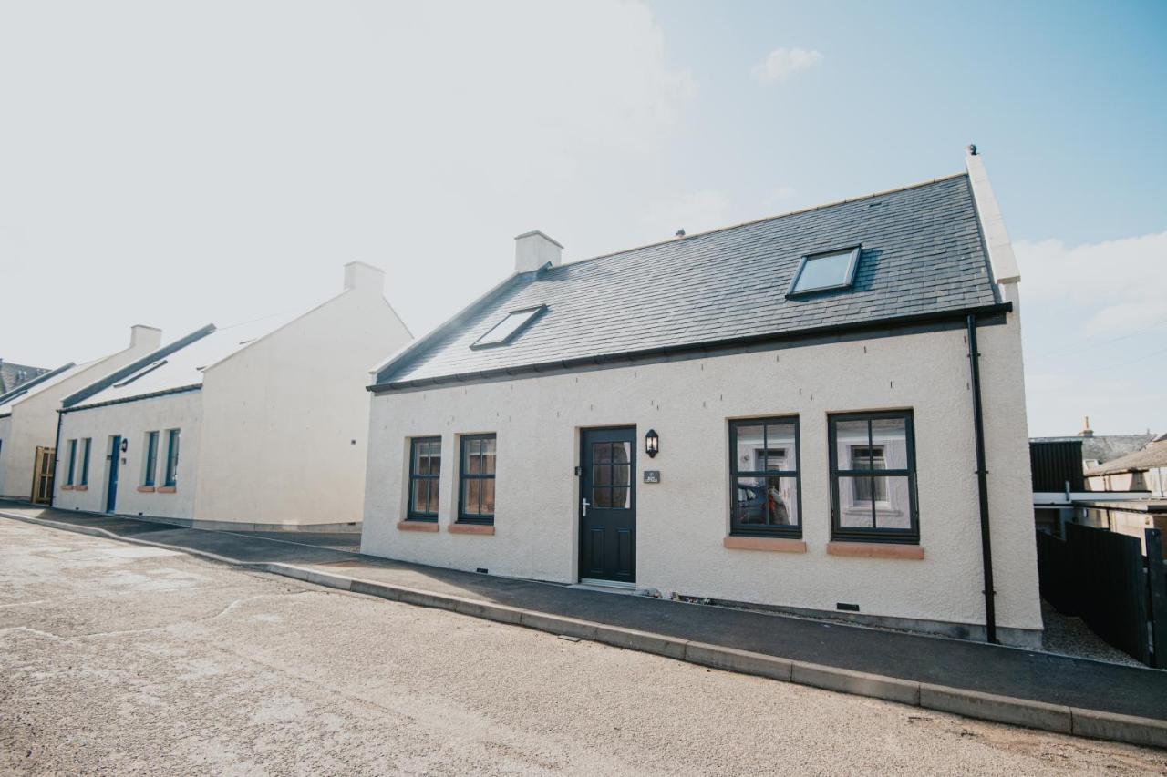 The Seafield Arms Hotel Cullen - Self Catering エクステリア 写真